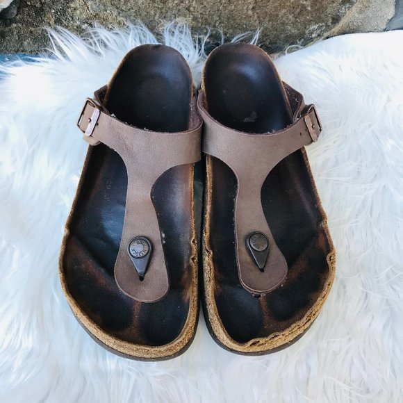 Birkenstock Shoes - Birkenstock thong sandal Gizeh size 6